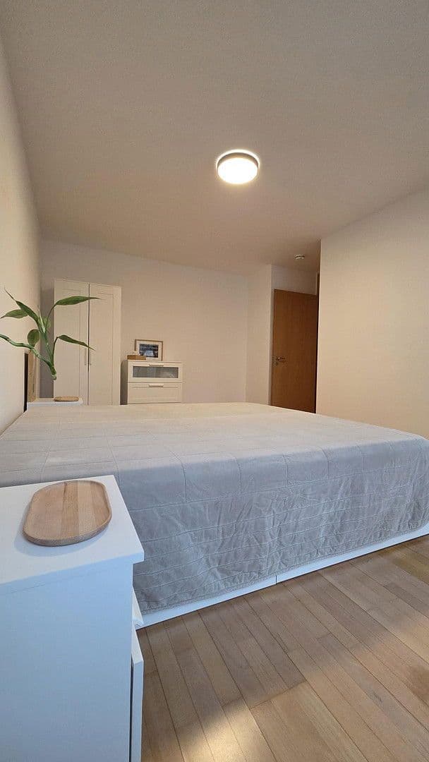 Prenájom bytu 3-izbový 77 m², Steinstr., 5, Berlin, Berlín Prenájom bytu 3-izbový 77 m², Steinstr., 5, Berlin, Berlín