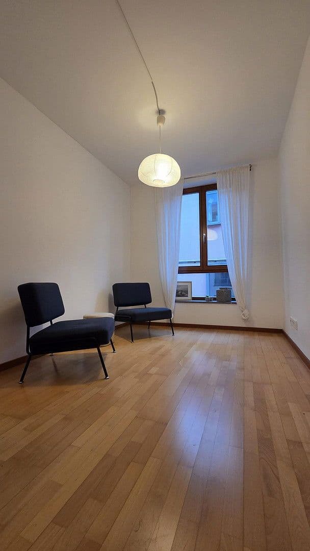 Prenájom bytu 3-izbový 77 m², Steinstr., 5, Berlin, Berlín Prenájom bytu 3-izbový 77 m², Steinstr., 5, Berlin, Berlín