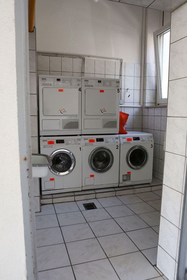 Prenájom bytu 1-izbový 30 m², Leyherstraße 10, Fürth, Bavorsko Prenájom bytu 1-izbový 30 m², Leyherstraße 10, Fürth, Bavorsko