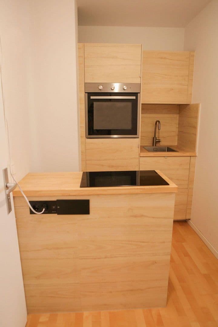 Prenájom bytu 1-izbový 30 m², Leyherstraße 10, Fürth, Bavorsko Prenájom bytu 1-izbový 30 m², Leyherstraße 10, Fürth, Bavorsko