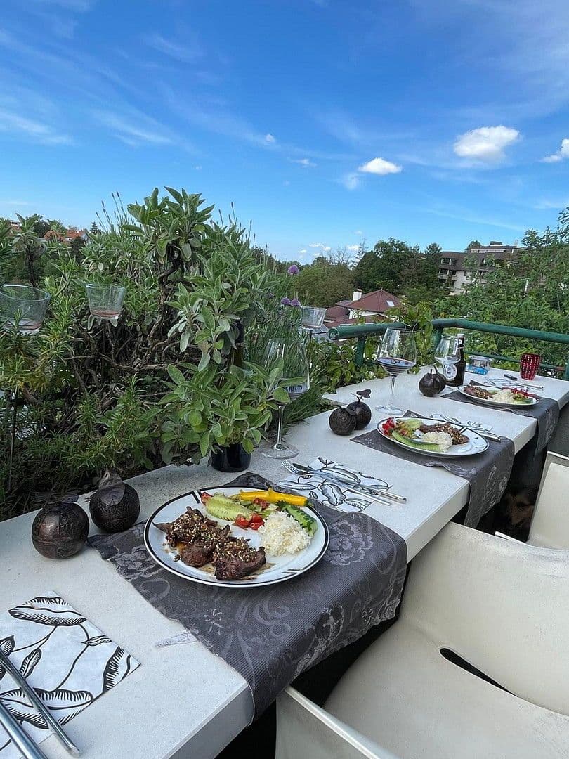 Predaj bytu 4-izbový 128 m², Leonberg, Bádensko-Wurttembersko Predaj bytu 4-izbový 128 m², Leonberg, Bádensko-Wurttembersko