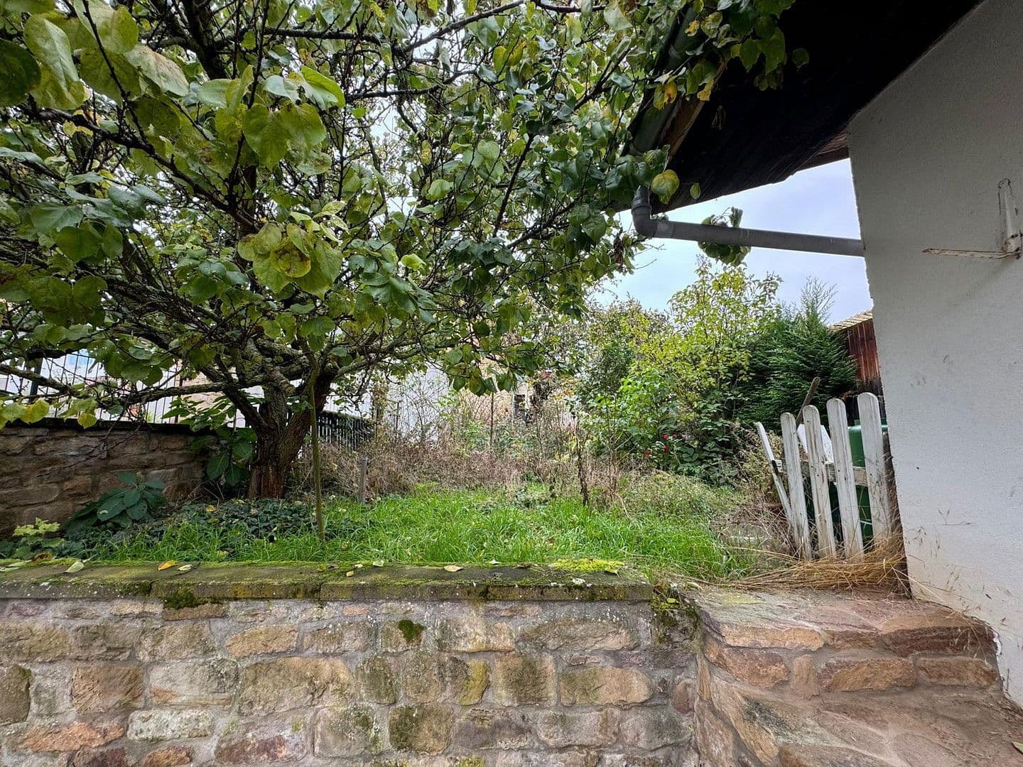 Predaj domu 200 m², pozemek 211 m², Stein-Bockenheim, Porýnie-Falcko Predaj domu 200 m², pozemek 211 m², Stein-Bockenheim, Porýnie-Falcko