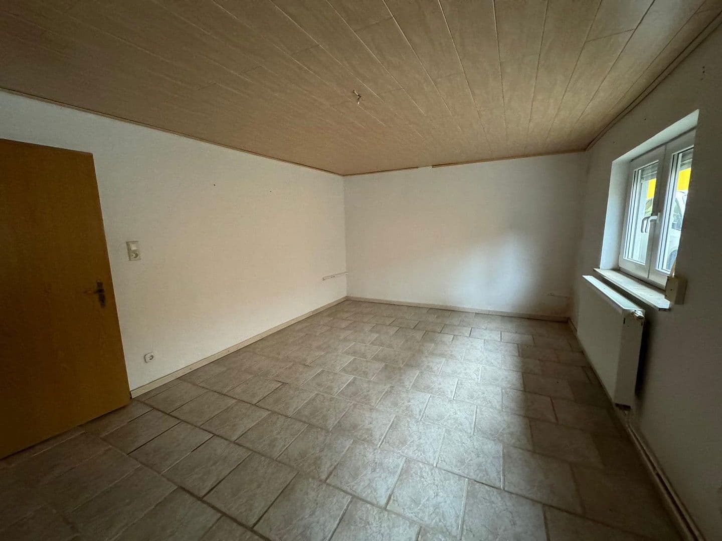 Predaj domu 200 m², pozemek 211 m², Stein-Bockenheim, Porýnie-Falcko Predaj domu 200 m², pozemek 211 m², Stein-Bockenheim, Porýnie-Falcko