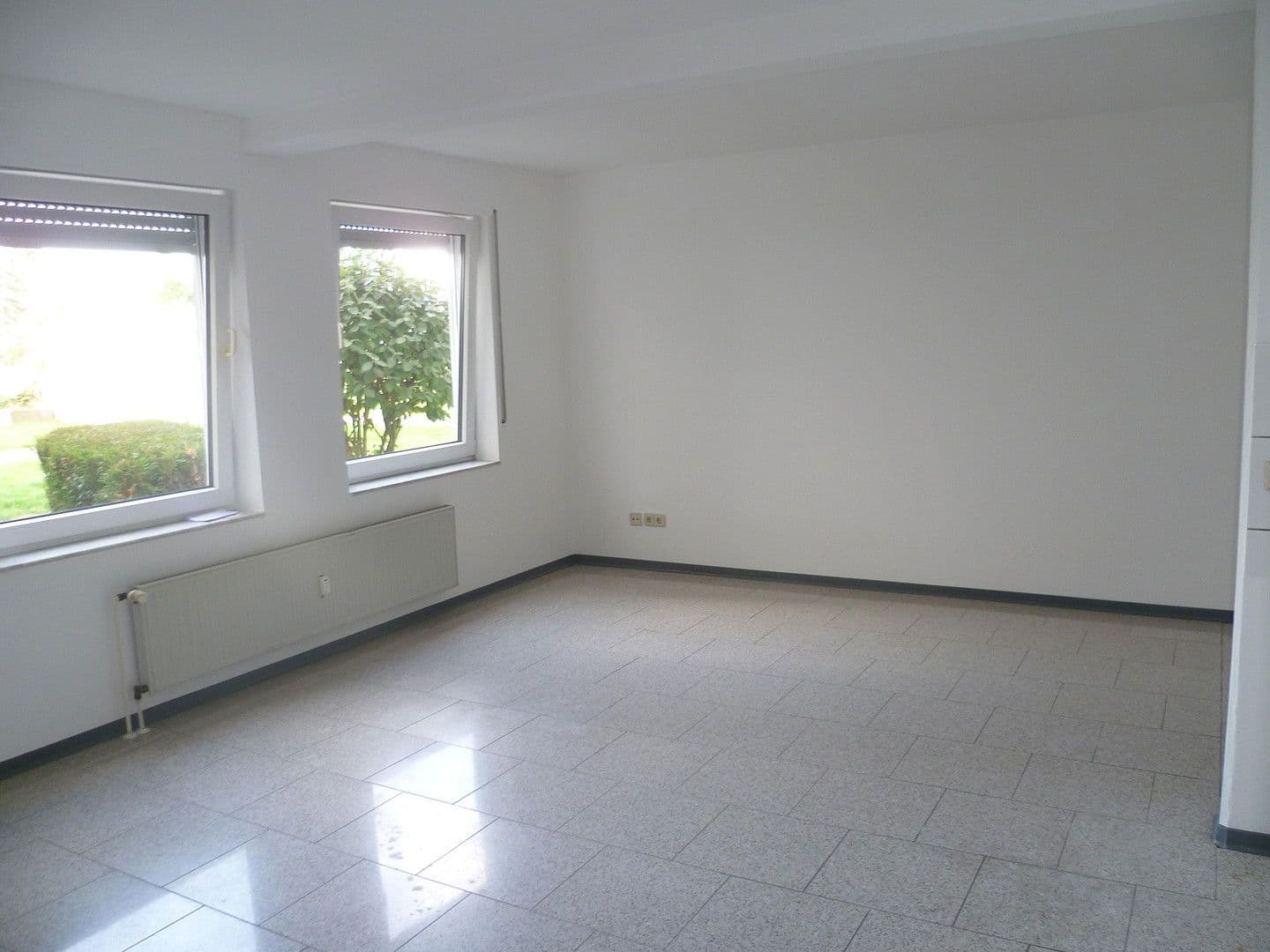 Predaj domu 2.500 m², pozemek 35.236 m², Kerpen, Severné Porýnie - Westfálsko Predaj domu 2.500 m², pozemek 35.236 m², Kerpen, Severné Porýnie - Westfálsko