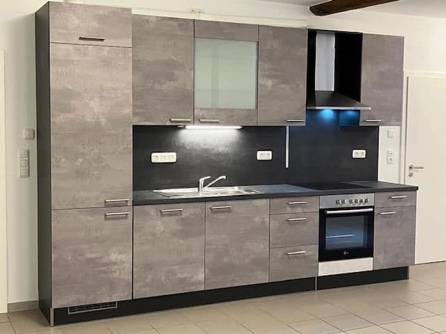 Prenájom bytu 2-izbový 85 m², Bahnhofstraße 47, Groß-Bieberau, Hesensko Prenájom bytu 2-izbový 85 m², Bahnhofstraße 47, Groß-Bieberau, Hesensko