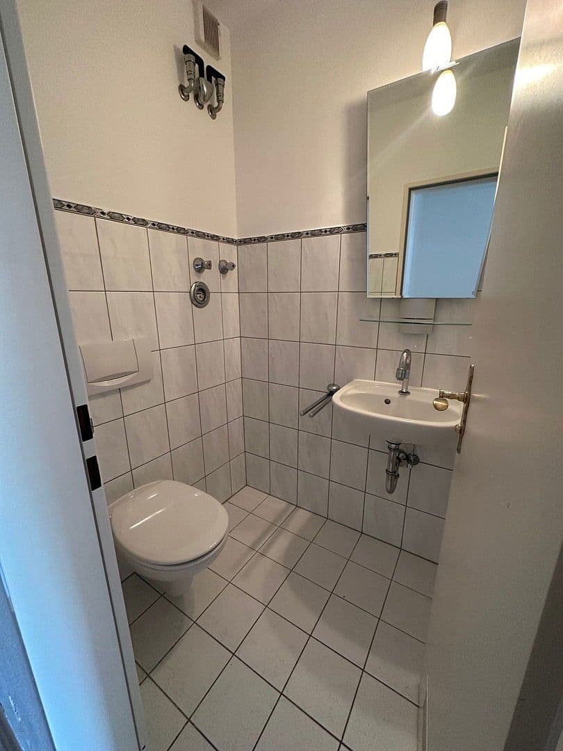 Prenájom bytu 4-izbový 110 m², Gauting, Bavorsko Prenájom bytu 4-izbový 110 m², Gauting, Bavorsko