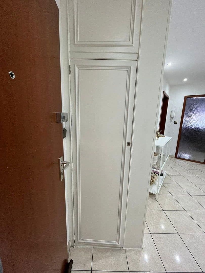 Prenájom bytu 3-izbový 81 m², Gelsenkirchen, Severné Porýnie - Westfálsko Prenájom bytu 3-izbový 81 m², Gelsenkirchen, Severné Porýnie - Westfálsko