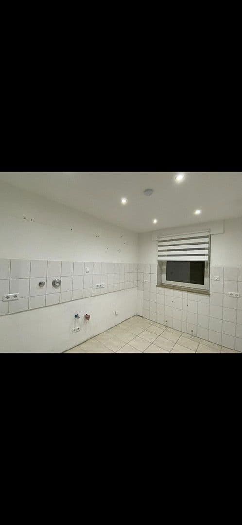 Prenájom bytu 3-izbový 81 m², Gelsenkirchen, Severné Porýnie - Westfálsko Prenájom bytu 3-izbový 81 m², Gelsenkirchen, Severné Porýnie - Westfálsko