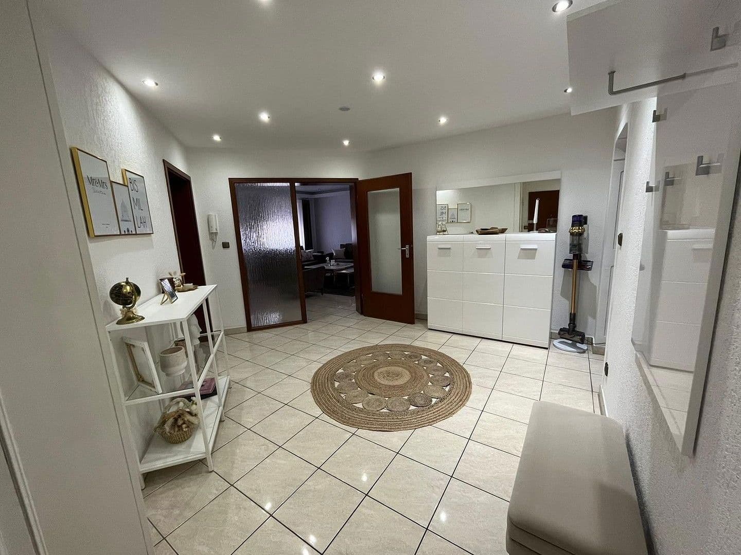 Prenájom bytu 3-izbový 81 m², Gelsenkirchen, Severné Porýnie - Westfálsko Prenájom bytu 3-izbový 81 m², Gelsenkirchen, Severné Porýnie - Westfálsko