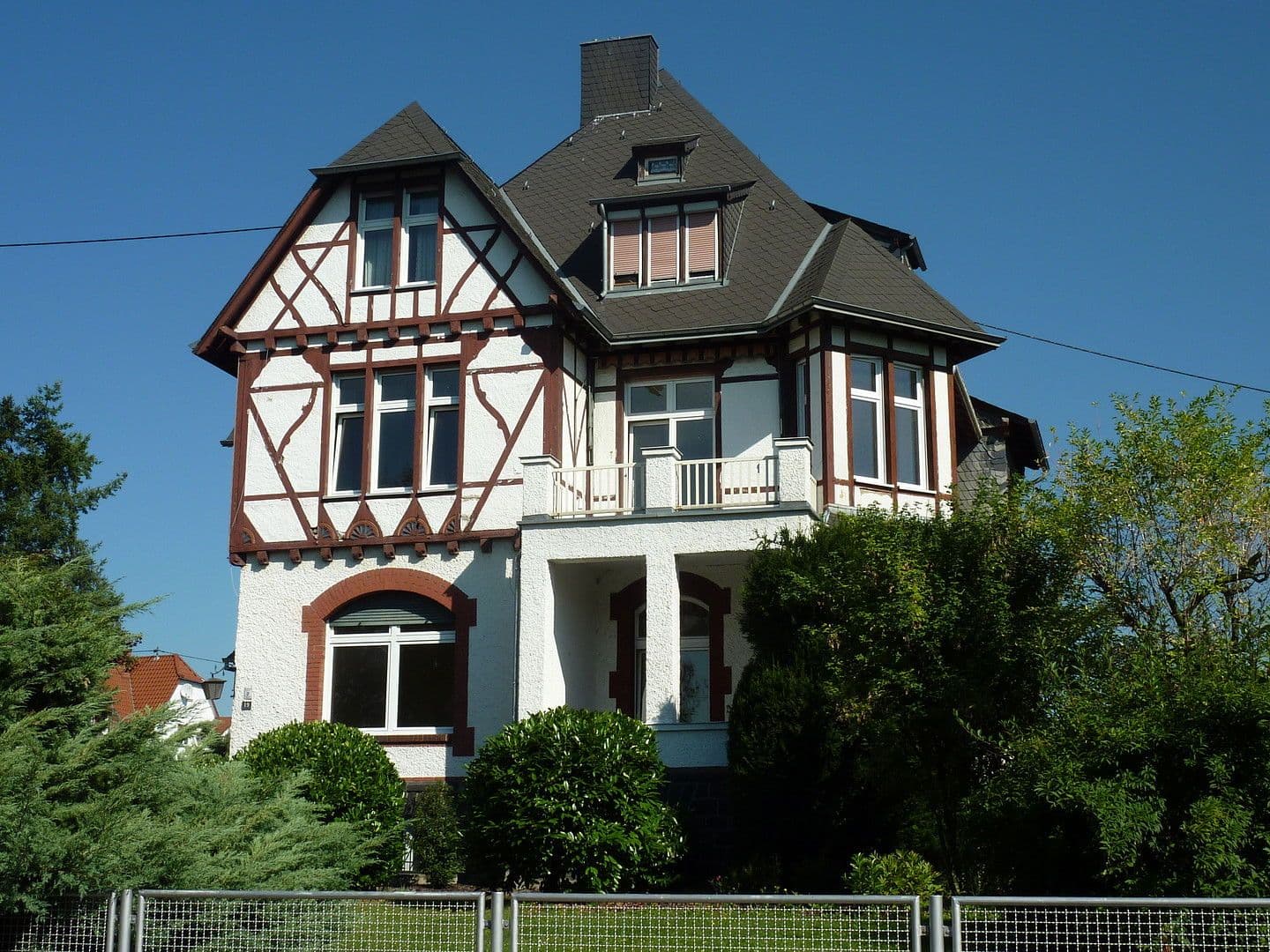 Prenájom bytu 3-izbový 120 m², Klosterstraße 19, Neuwied, Porýnie-Falcko Prenájom bytu 3-izbový 120 m², Klosterstraße 19, Neuwied, Porýnie-Falcko