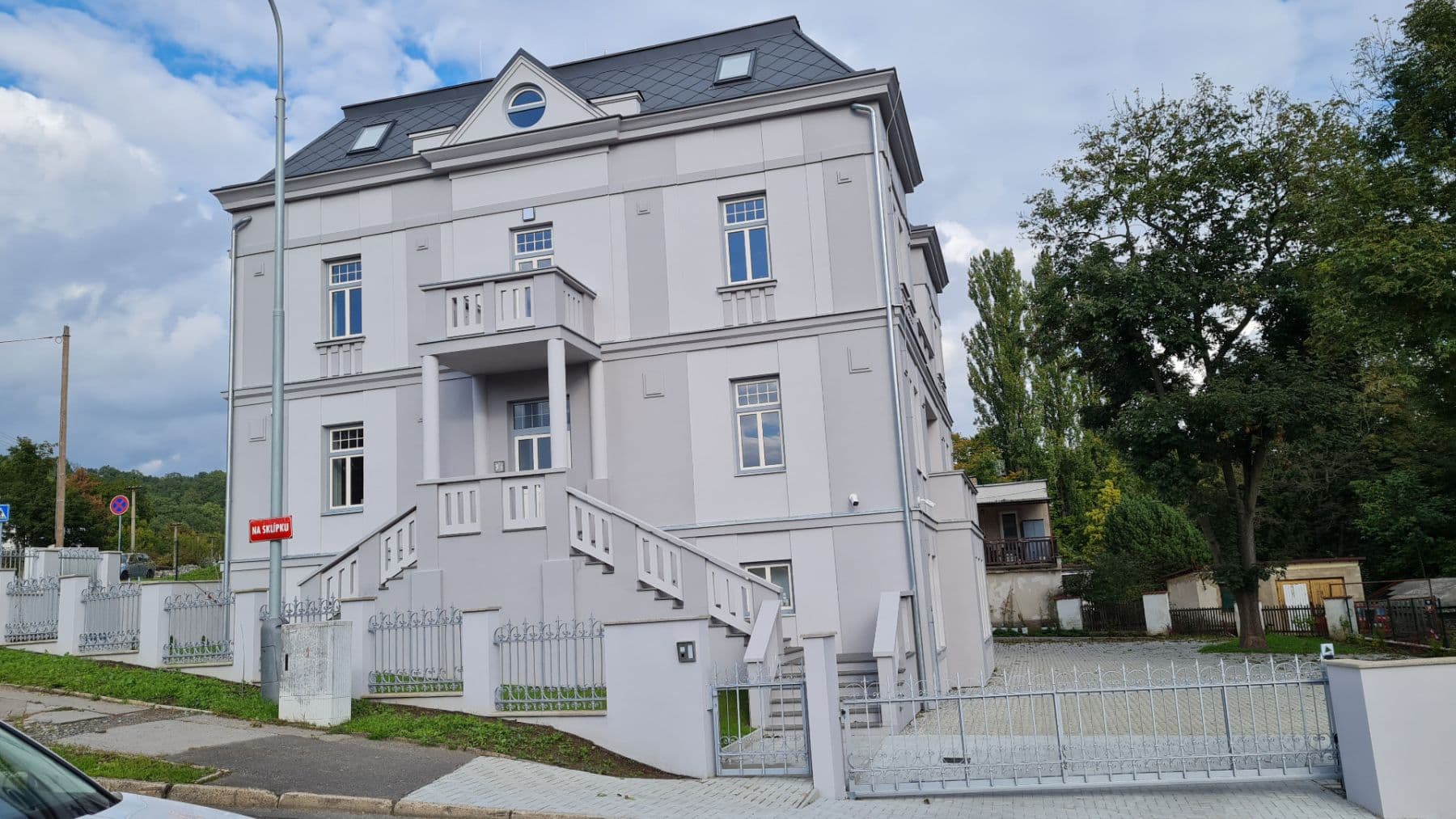 Prenájom kancelárie 144 m², Na Sklípku, Ústí nad Labem, Ústecký kraj Prenájom kancelárie 144 m², Na Sklípku, Ústí nad Labem, Ústecký kraj