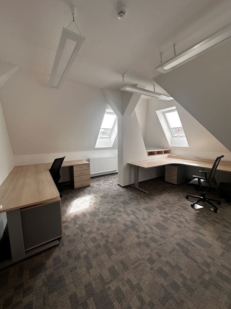 Prenájom kancelárie 144 m², Na Sklípku, Ústí nad Labem, Ústecký kraj Prenájom kancelárie 144 m², Na Sklípku, Ústí nad Labem, Ústecký kraj