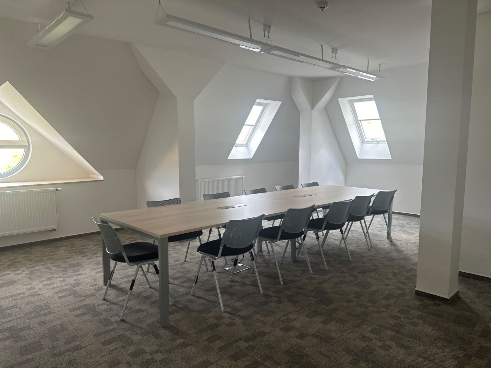 Prenájom kancelárie 144 m², Na Sklípku, Ústí nad Labem, Ústecký kraj Prenájom kancelárie 144 m², Na Sklípku, Ústí nad Labem, Ústecký kraj