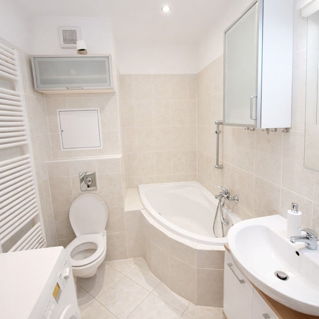 Prenájom bytu 2-izbový 45 m², Holubí, Praha, Praha Prenájom bytu 2-izbový 45 m², Holubí, Praha, Praha