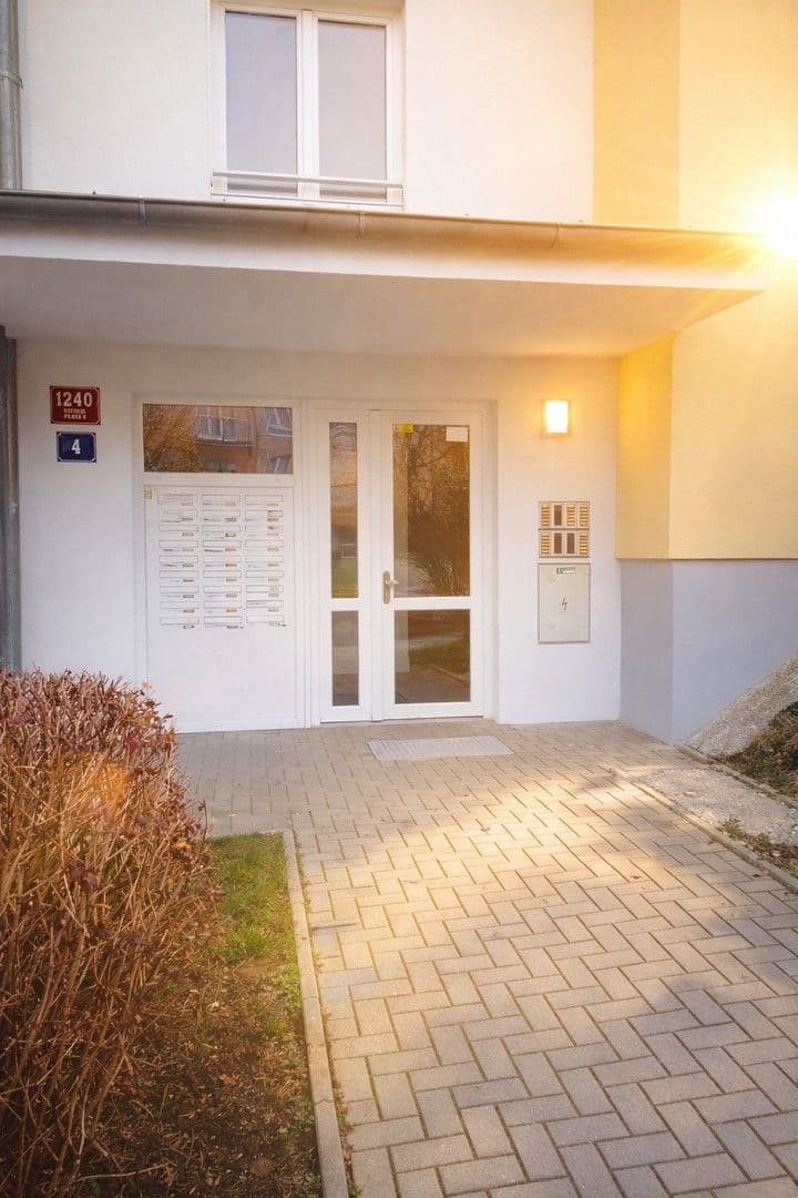 Prenájom bytu 2-izbový 45 m², Holubí, Praha, Praha Prenájom bytu 2-izbový 45 m², Holubí, Praha, Praha