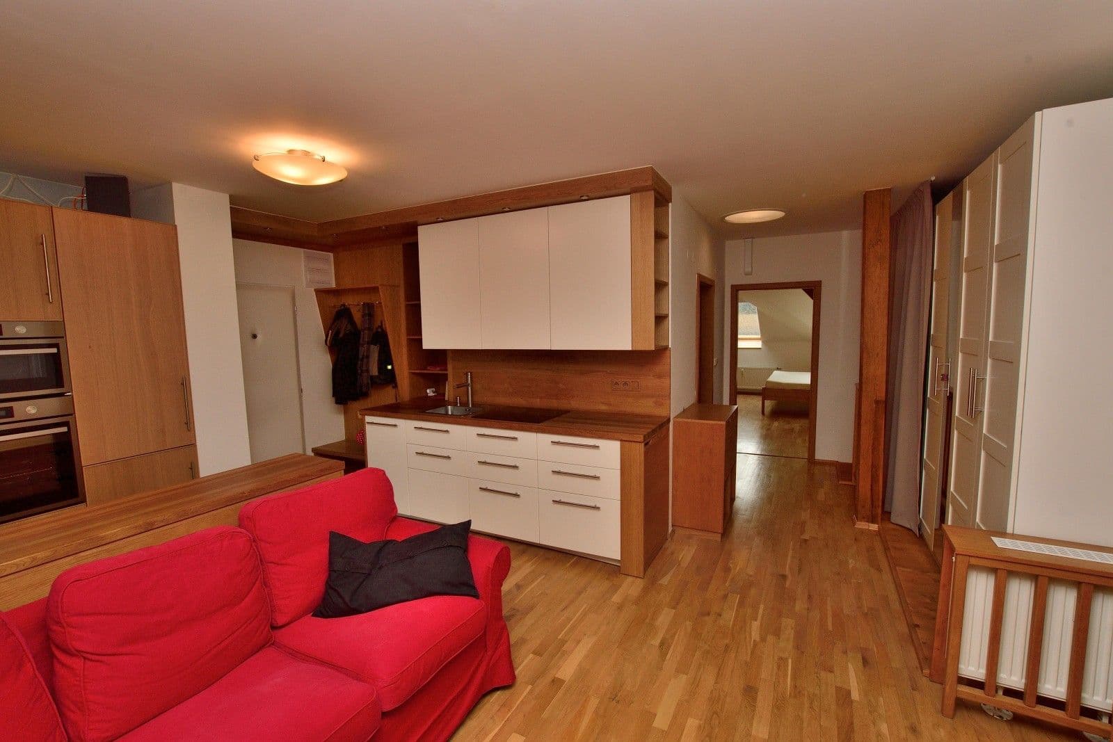 Prenájom bytu 2-izbový 61 m², Na Mlejnku, Praha, Praha Prenájom bytu 2-izbový 61 m², Na Mlejnku, Praha, Praha