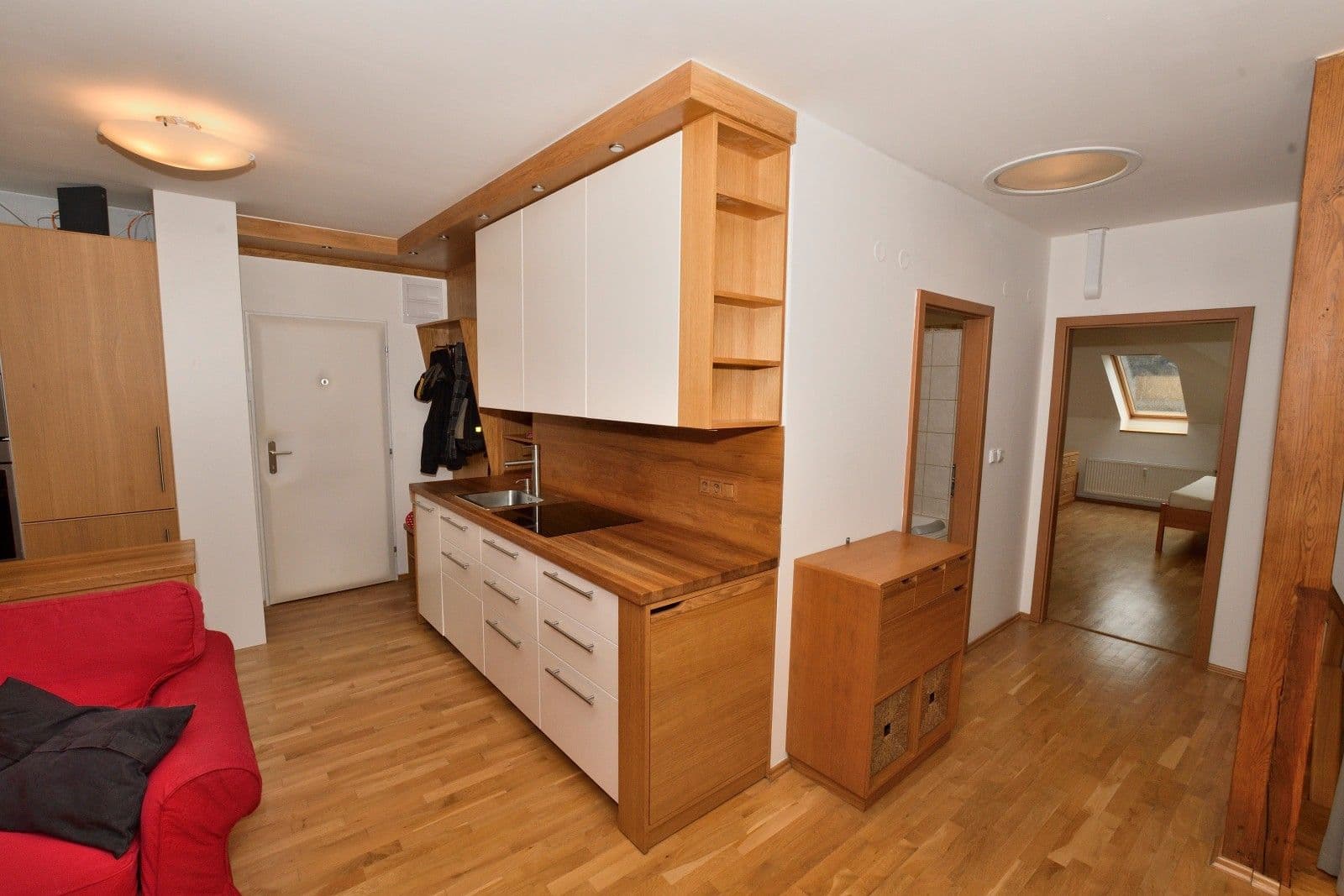 Prenájom bytu 2-izbový 61 m², Na Mlejnku, Praha, Praha Prenájom bytu 2-izbový 61 m², Na Mlejnku, Praha, Praha