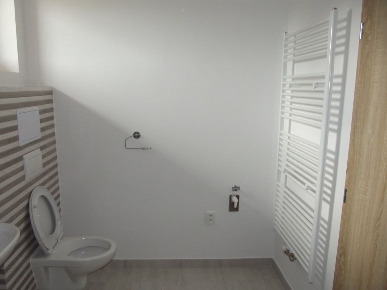 Prenájom bytu 1-izbový 32 m², Dolní Krupá, Kraj Vysočina Prenájom bytu 1-izbový 32 m², Dolní Krupá, Kraj Vysočina