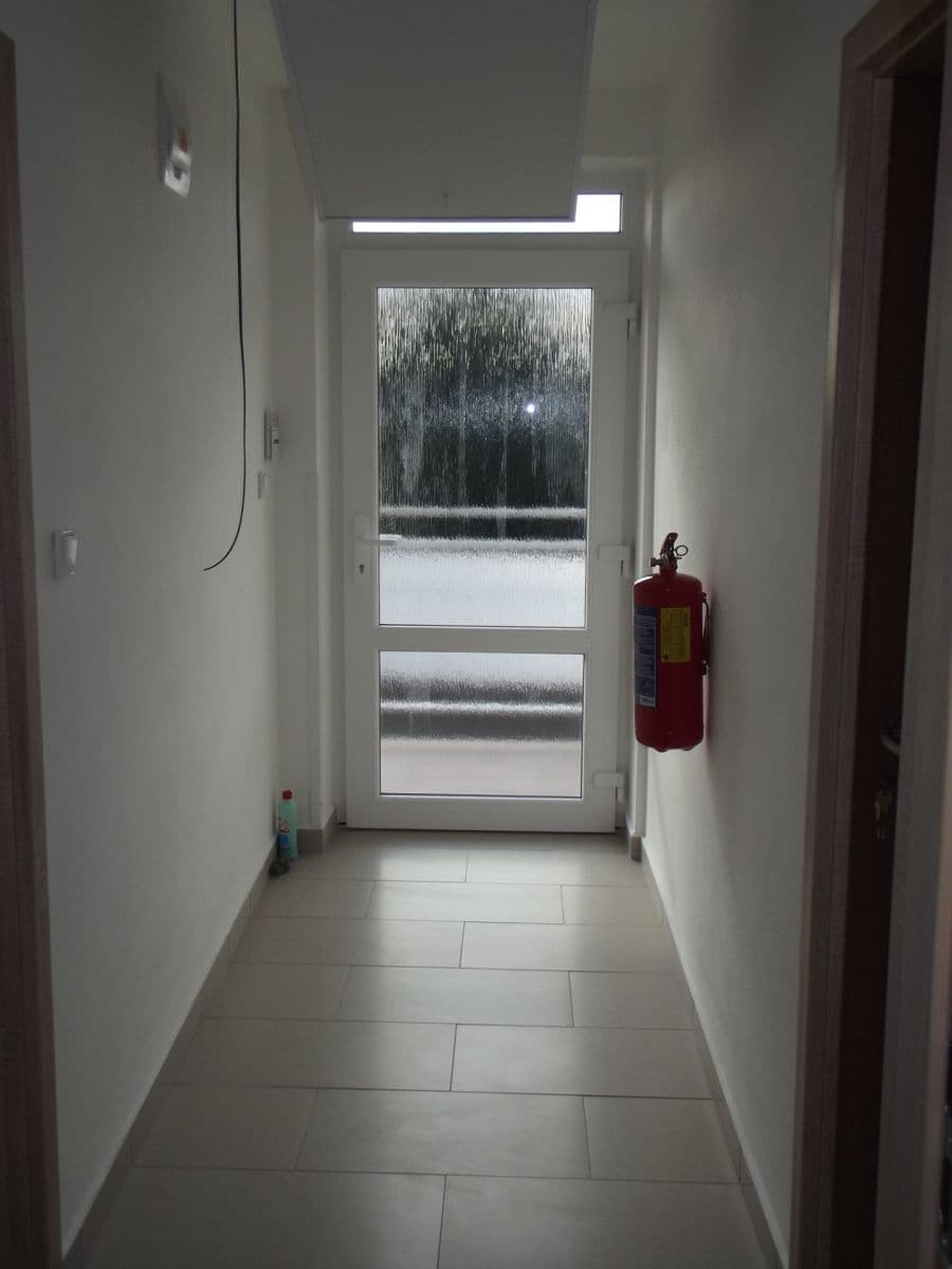 Prenájom bytu 1-izbový 32 m², Dolní Krupá, Kraj Vysočina Prenájom bytu 1-izbový 32 m², Dolní Krupá, Kraj Vysočina