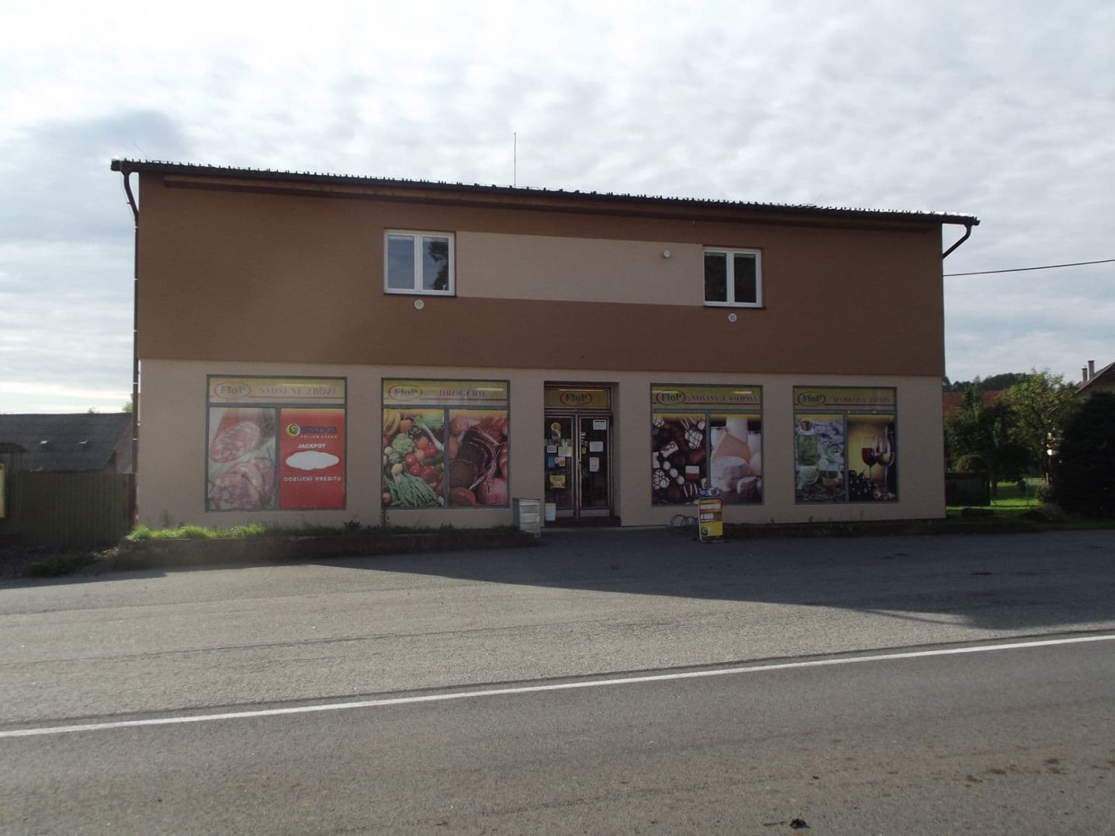 Prenájom bytu 1-izbový 32 m², Dolní Krupá, Kraj Vysočina Prenájom bytu 1-izbový 32 m², Dolní Krupá, Kraj Vysočina