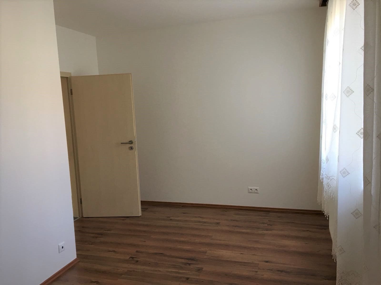 Prenájom bytu 2-izbový 58 m², U Lipové aleje, Praha, Praha Prenájom bytu 2-izbový 58 m², U Lipové aleje, Praha, Praha