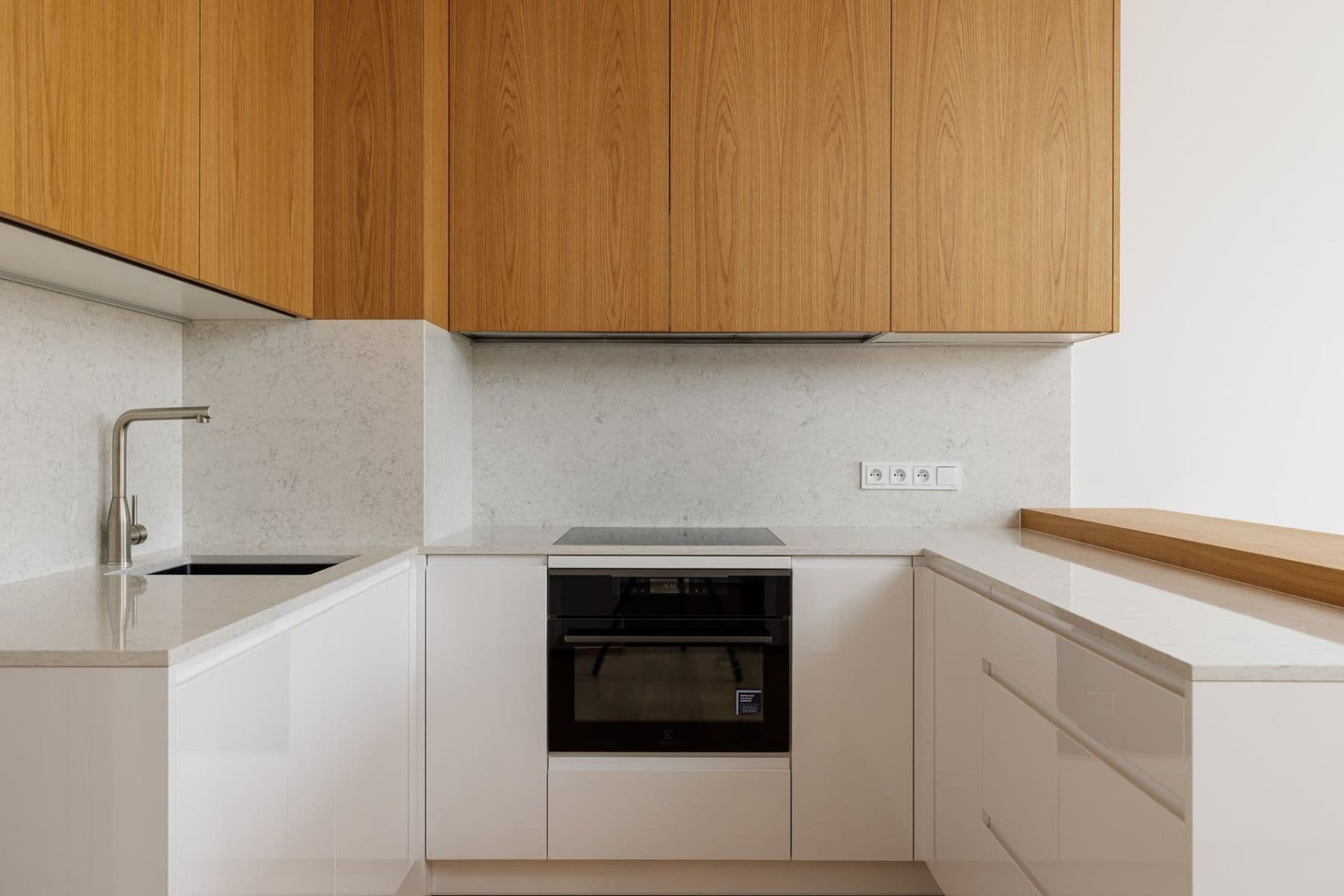 Prenájom bytu 2-izbový 47 m², Vítězné náměstí, Praha, Praha Prenájom bytu 2-izbový 47 m², Vítězné náměstí, Praha, Praha