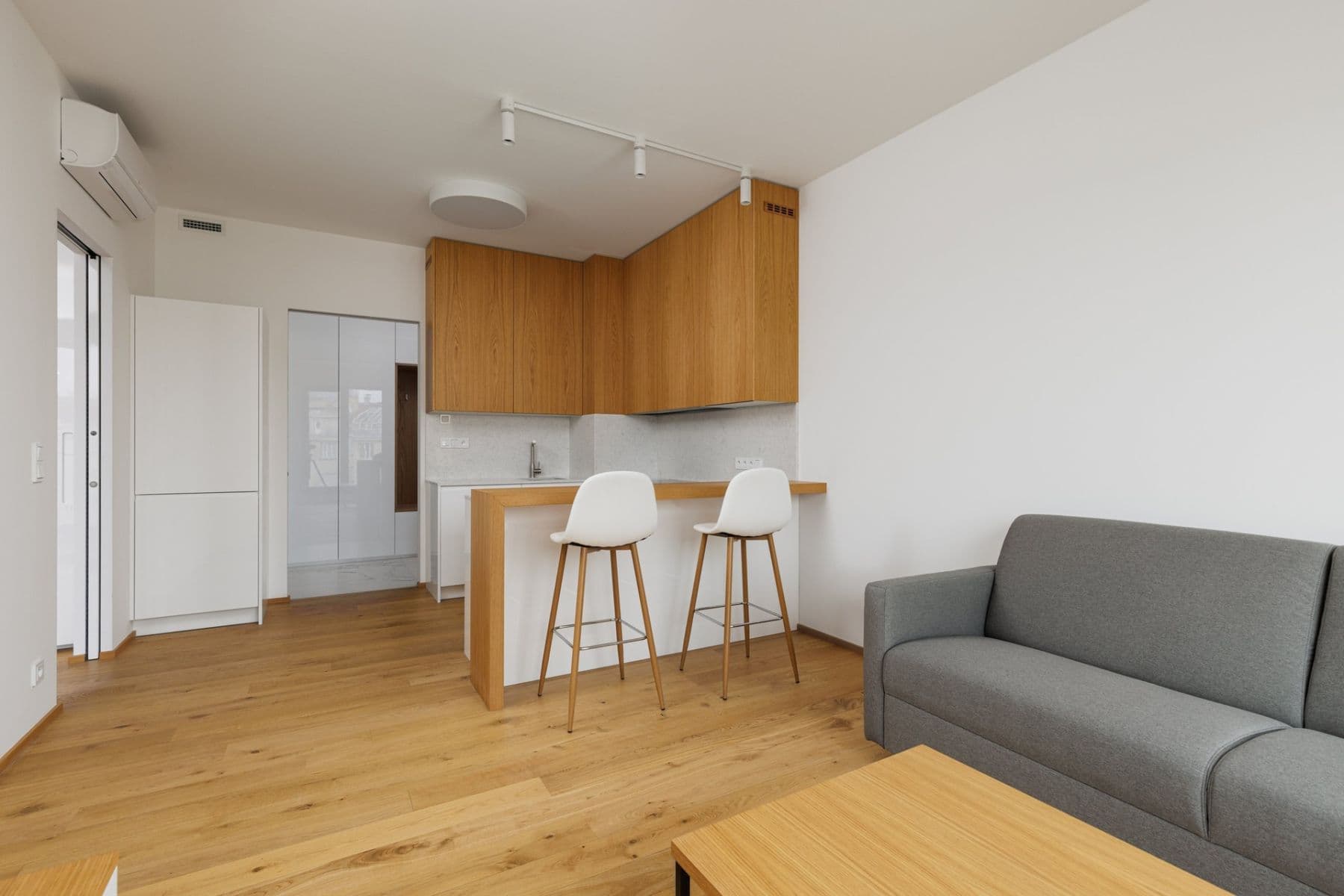 Prenájom bytu 2-izbový 47 m², Vítězné náměstí, Praha, Praha Prenájom bytu 2-izbový 47 m², Vítězné náměstí, Praha, Praha