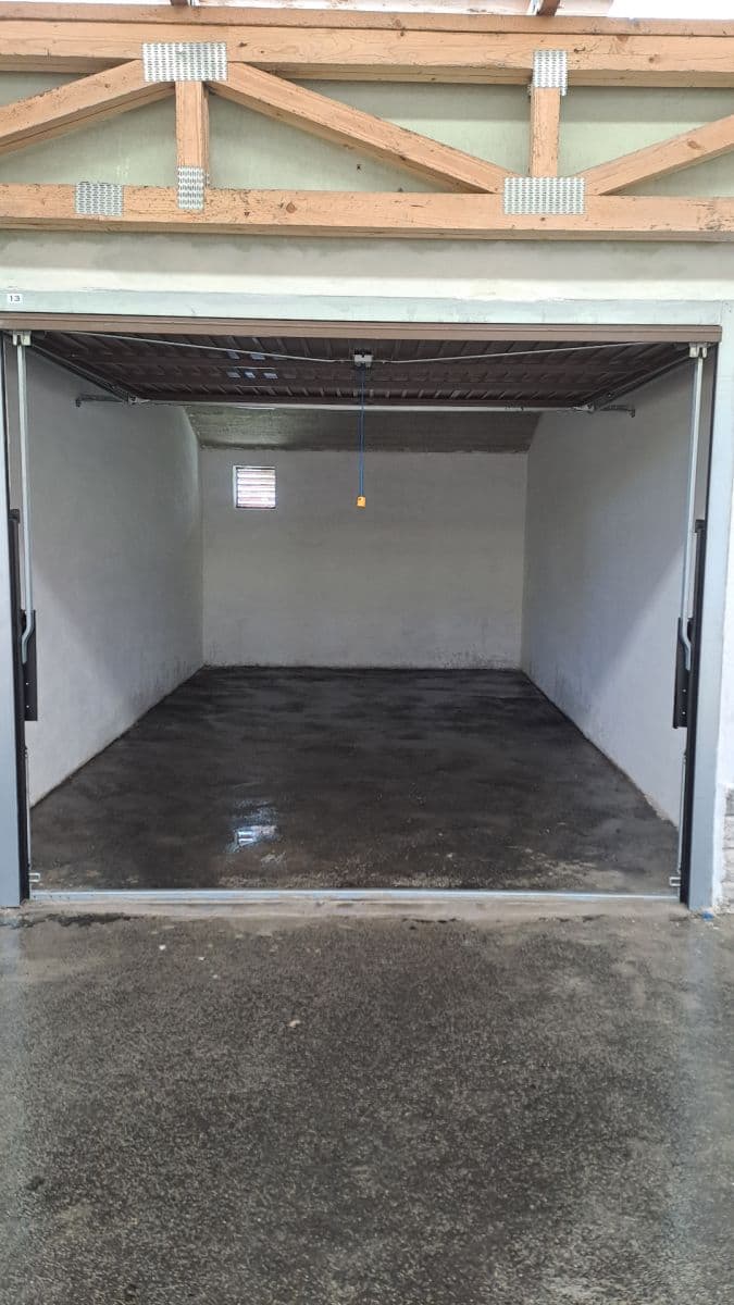 Prenájom garáže 16 m², Brno, Jihomoravský kraj Prenájom garáže 16 m², Brno, Jihomoravský kraj