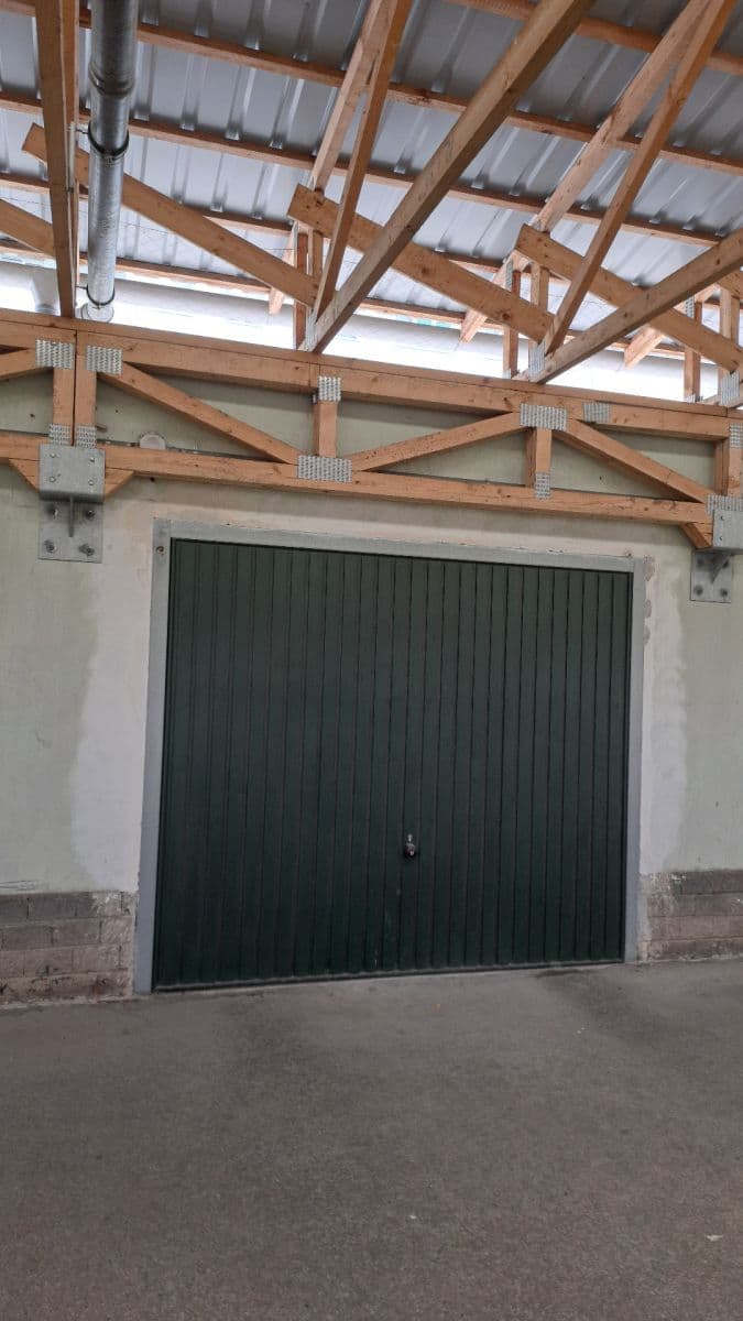 Prenájom garáže 16 m², Brno, Jihomoravský kraj Prenájom garáže 16 m², Brno, Jihomoravský kraj