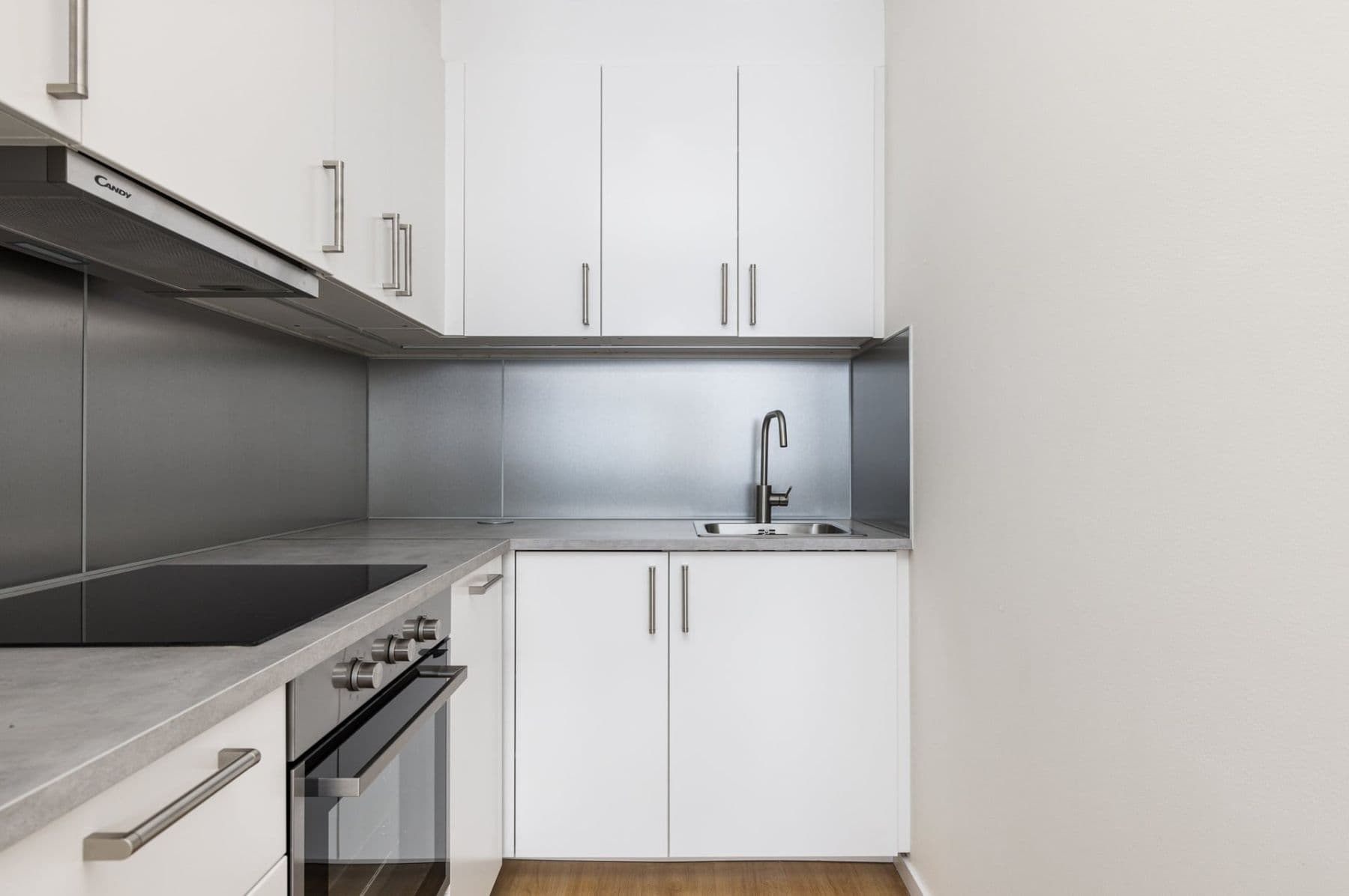 Prenájom bytu 2-izbový 44 m², Janského, Praha, Praha Prenájom bytu 2-izbový 44 m², Janského, Praha, Praha