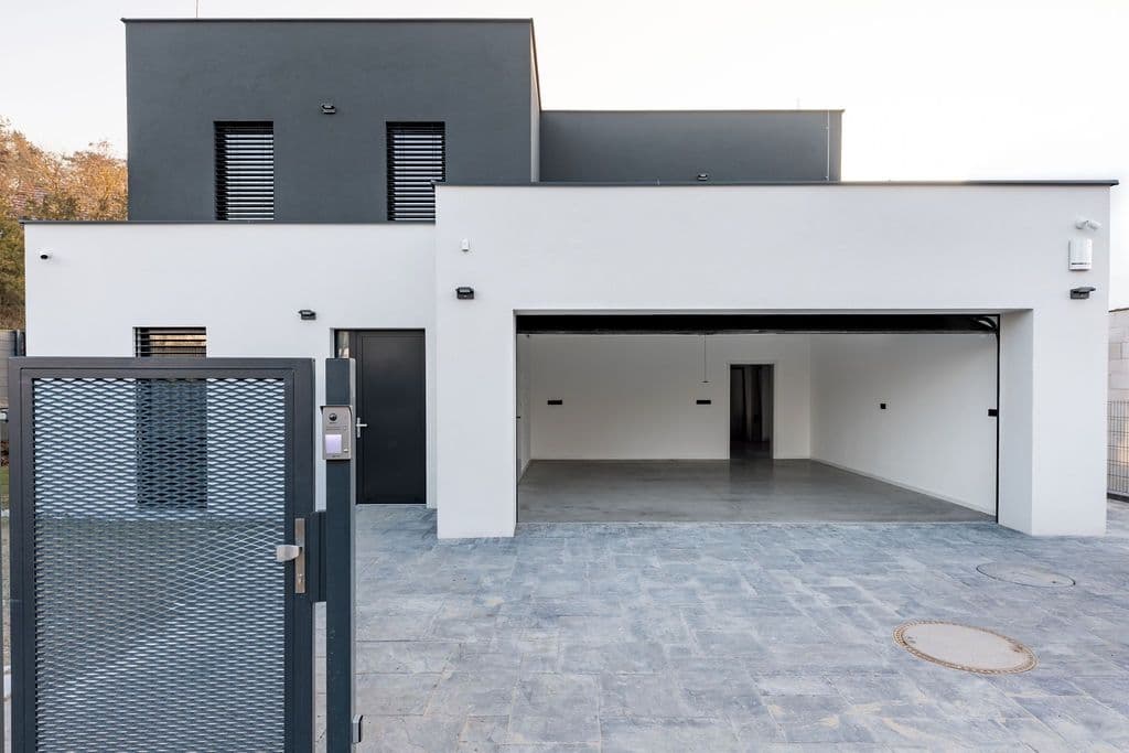 Predaj domu 244 m², pozemek 477 m², Hornocholupická, Praha, Praha Predaj domu 244 m², pozemek 477 m², Hornocholupická, Praha, Praha