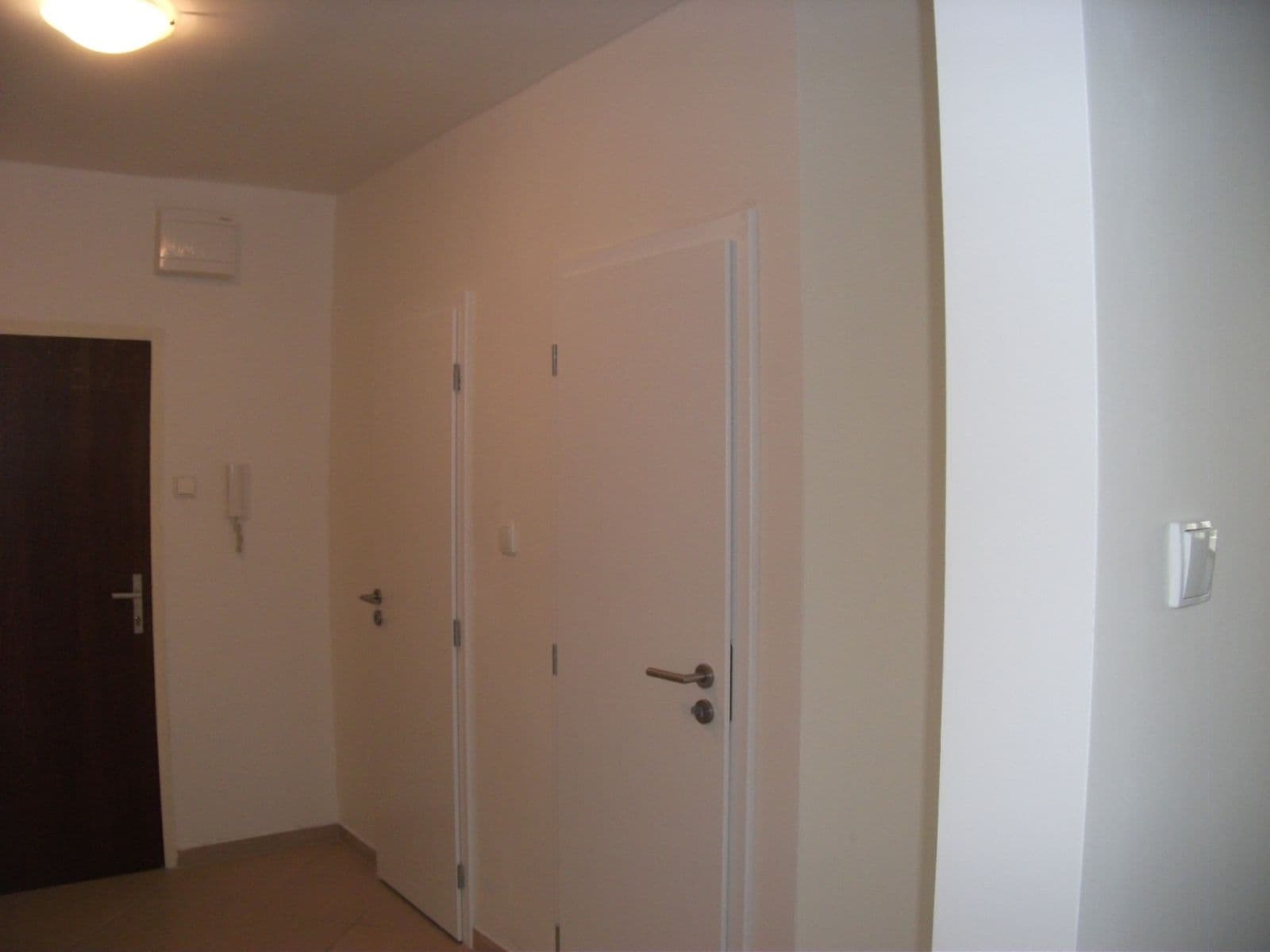 Prenájom bytu 3-izbový 68 m², Rustaveliho, Rača, Bratislavský kraj Prenájom bytu 3-izbový 68 m², Rustaveliho, Rača, Bratislavský kraj