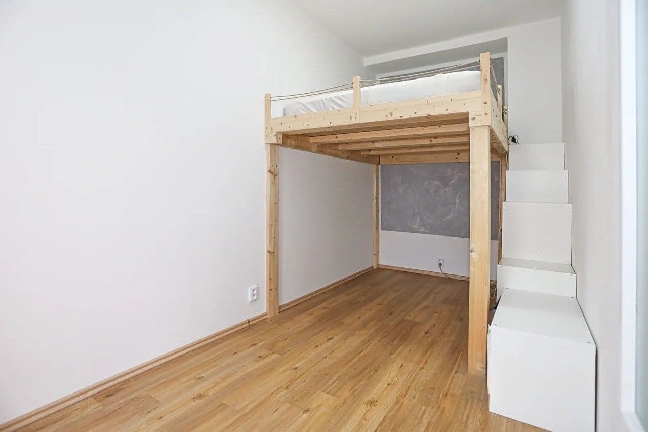 Prenájom bytu 2-izbový 43 m², U Staré plynárny, Praha, Praha Prenájom bytu 2-izbový 43 m², U Staré plynárny, Praha, Praha