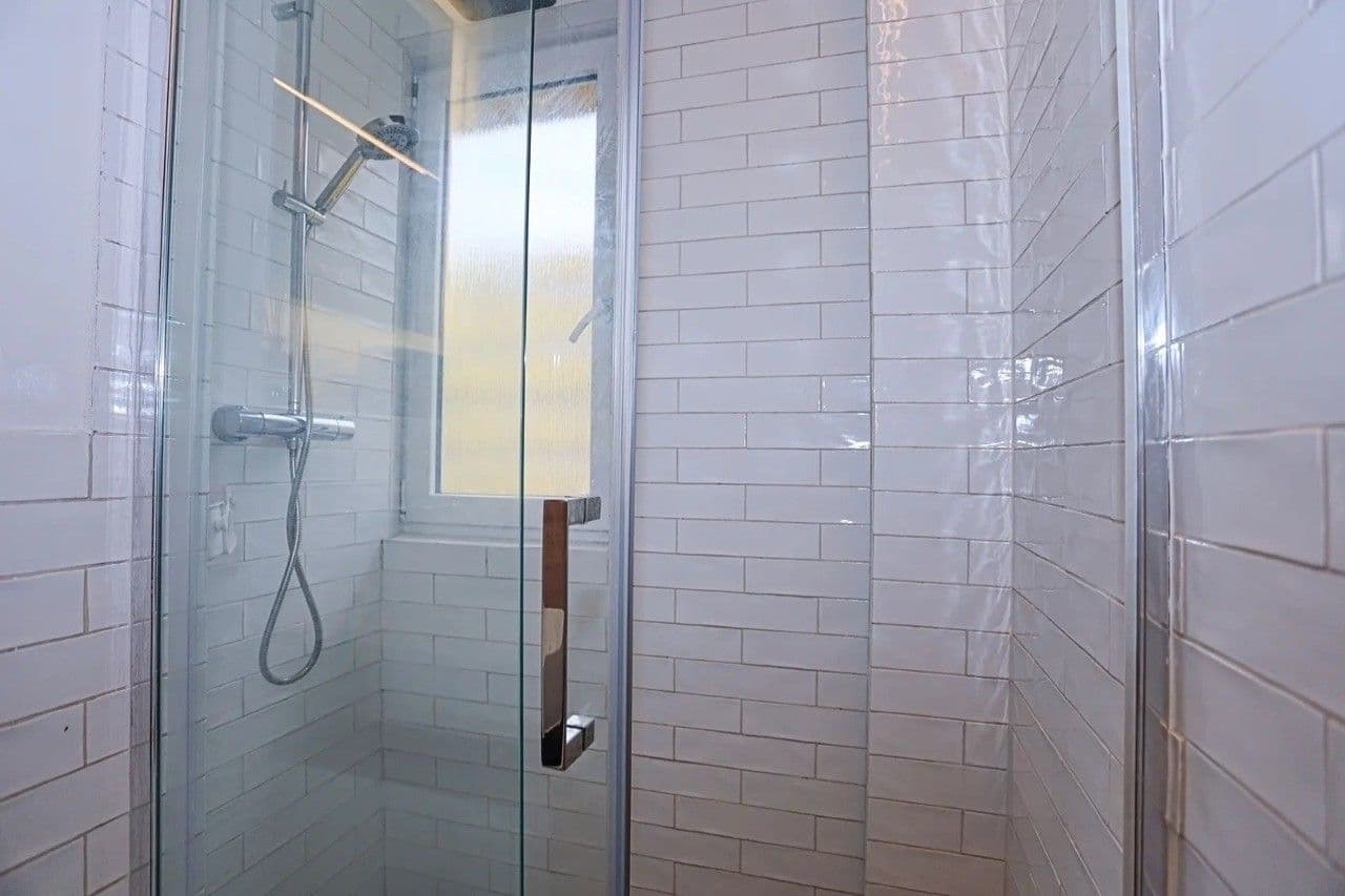 Prenájom bytu 2-izbový 43 m², U Staré plynárny, Praha, Praha Prenájom bytu 2-izbový 43 m², U Staré plynárny, Praha, Praha