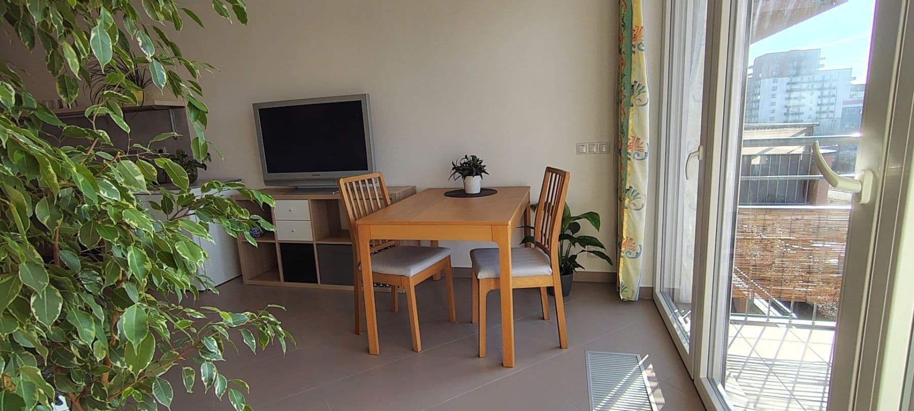 Prenájom bytu 2-izbový 45 m², Hlučkova, Praha, Praha Prenájom bytu 2-izbový 45 m², Hlučkova, Praha, Praha