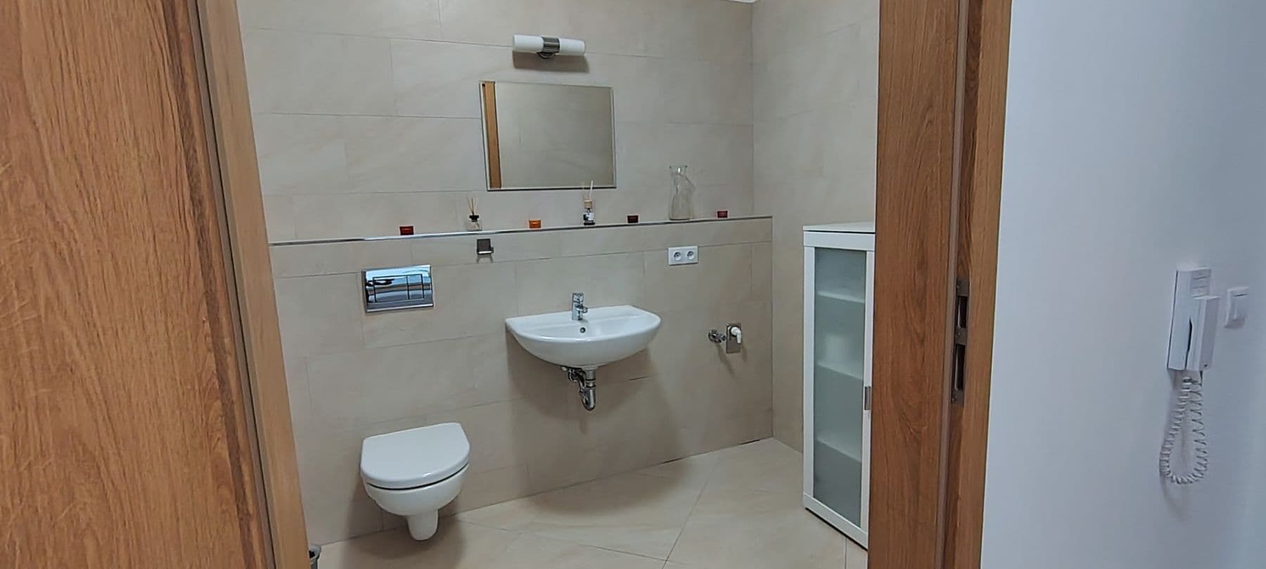 Prenájom bytu 2-izbový 45 m², Hlučkova, Praha, Praha Prenájom bytu 2-izbový 45 m², Hlučkova, Praha, Praha