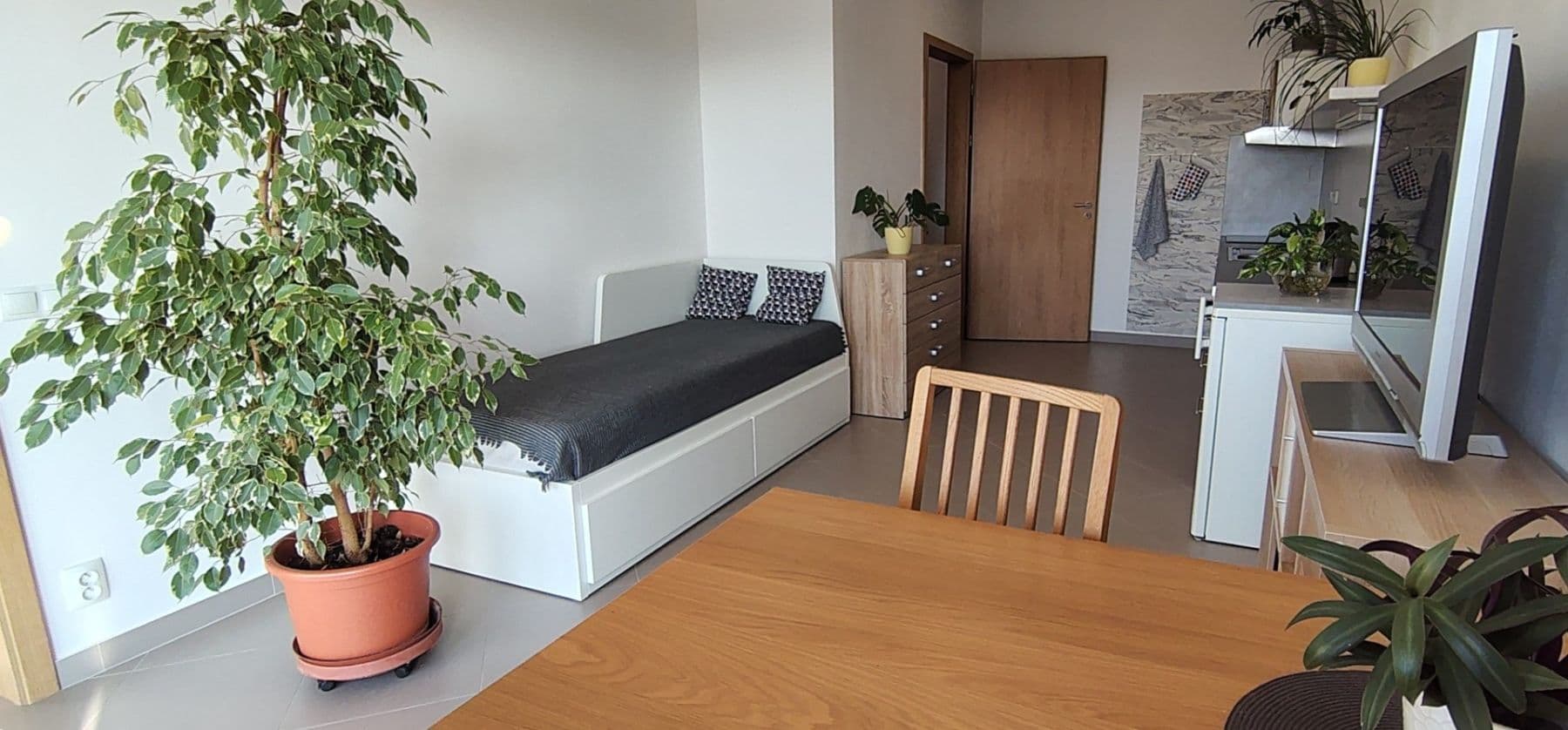 Prenájom bytu 2-izbový 45 m², Hlučkova, Praha, Praha Prenájom bytu 2-izbový 45 m², Hlučkova, Praha, Praha