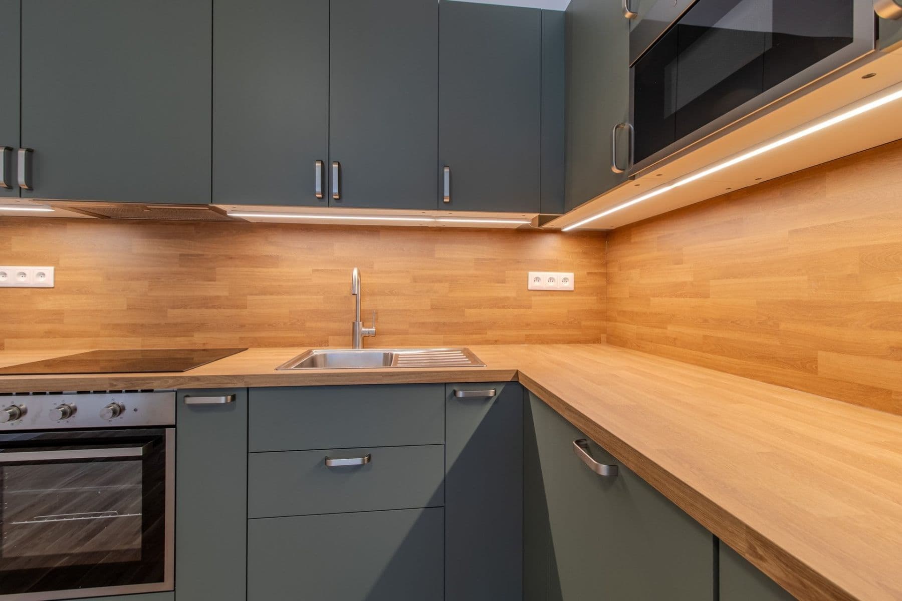 Prenájom bytu 2-izbový 45 m², Zelená, Praha, Praha Prenájom bytu 2-izbový 45 m², Zelená, Praha, Praha