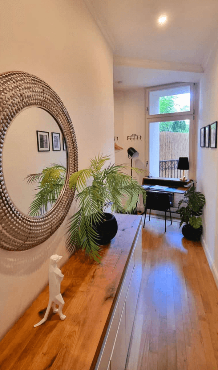 Prenájom bytu 2-izbový 70 m², U Rajské zahrady, Praha, Praha Prenájom bytu 2-izbový 70 m², U Rajské zahrady, Praha, Praha