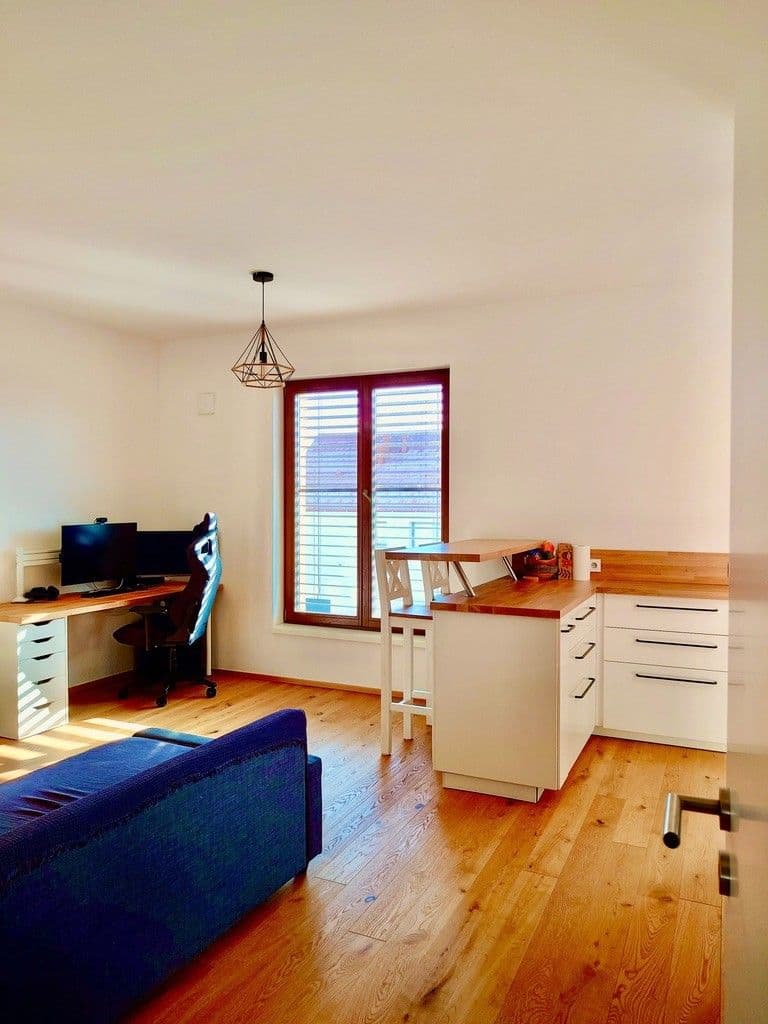 Predaj bytu 3-izbový 86 m², Ke Tvrzi, Praha, Praha Predaj bytu 3-izbový 86 m², Ke Tvrzi, Praha, Praha