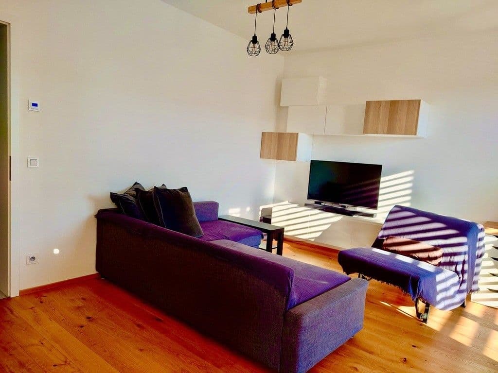 Predaj bytu 3-izbový 86 m², Ke Tvrzi, Praha, Praha Predaj bytu 3-izbový 86 m², Ke Tvrzi, Praha, Praha