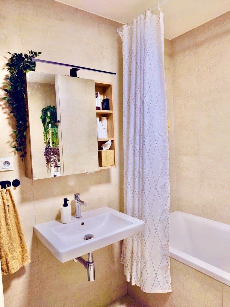 Predaj bytu 3-izbový 86 m², Ke Tvrzi, Praha, Praha Predaj bytu 3-izbový 86 m², Ke Tvrzi, Praha, Praha