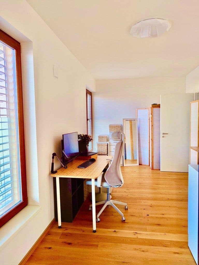 Predaj bytu 3-izbový 86 m², Ke Tvrzi, Praha, Praha Predaj bytu 3-izbový 86 m², Ke Tvrzi, Praha, Praha