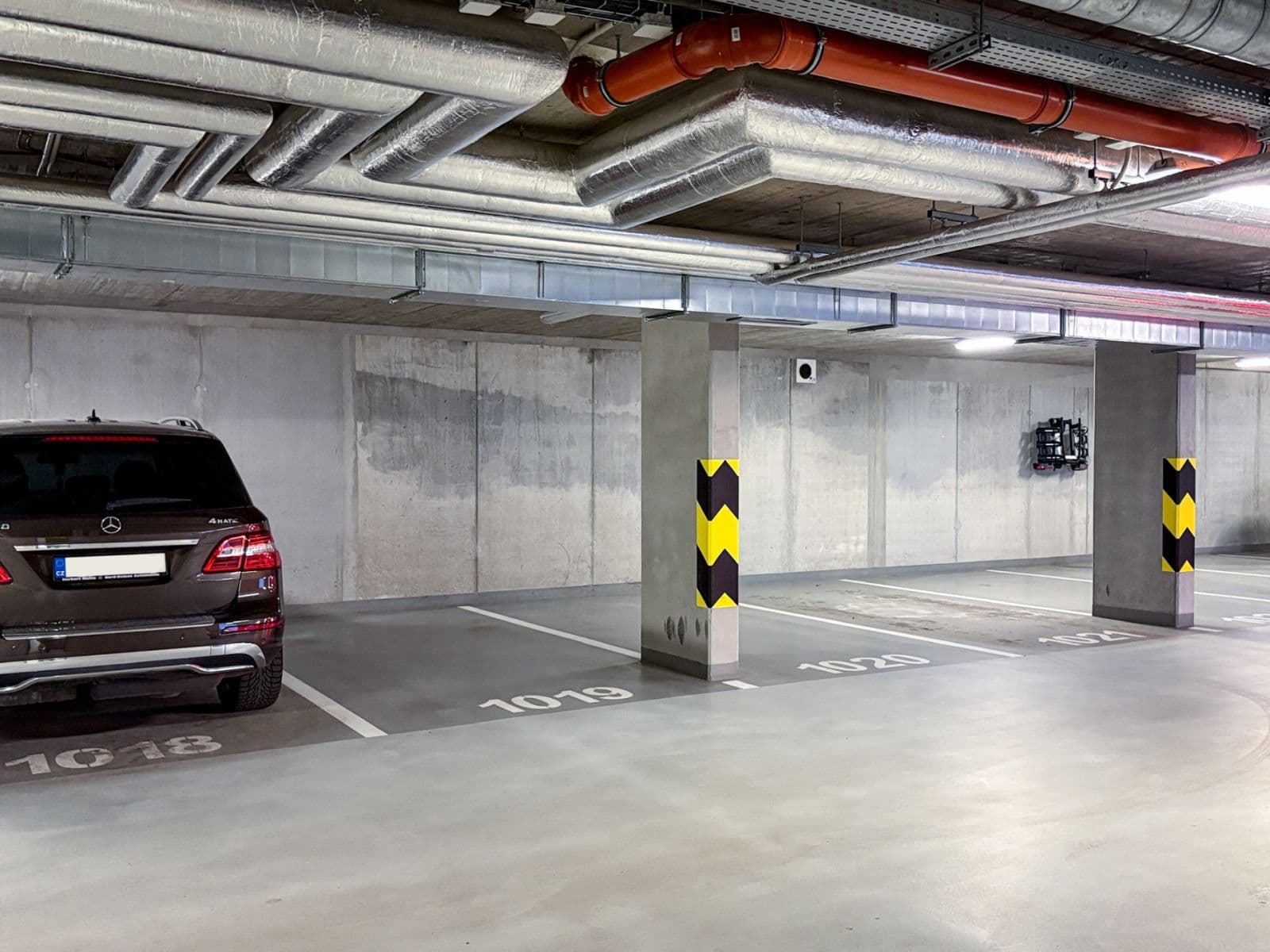 Prenájom garáže 15 m², Saarinenova, Praha, Praha Prenájom garáže 15 m², Saarinenova, Praha, Praha