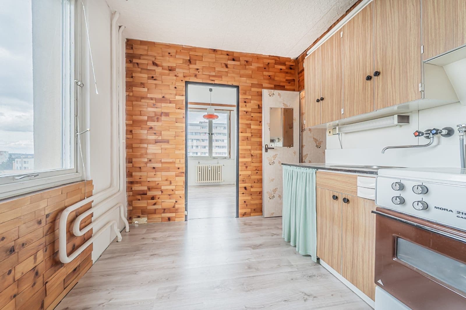 Prenájom bytu 4-izbový 62 m², Tajovského, Praha, Praha Prenájom bytu 4-izbový 62 m², Tajovského, Praha, Praha