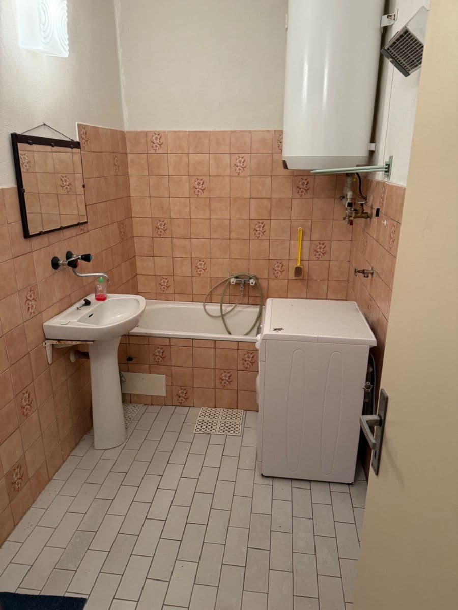 Predaj domu 82 m², pozemek 560 m², Václ. Šretra, Doksy, Středočeský kraj Predaj domu 82 m², pozemek 560 m², Václ. Šretra, Doksy, Středočeský kraj