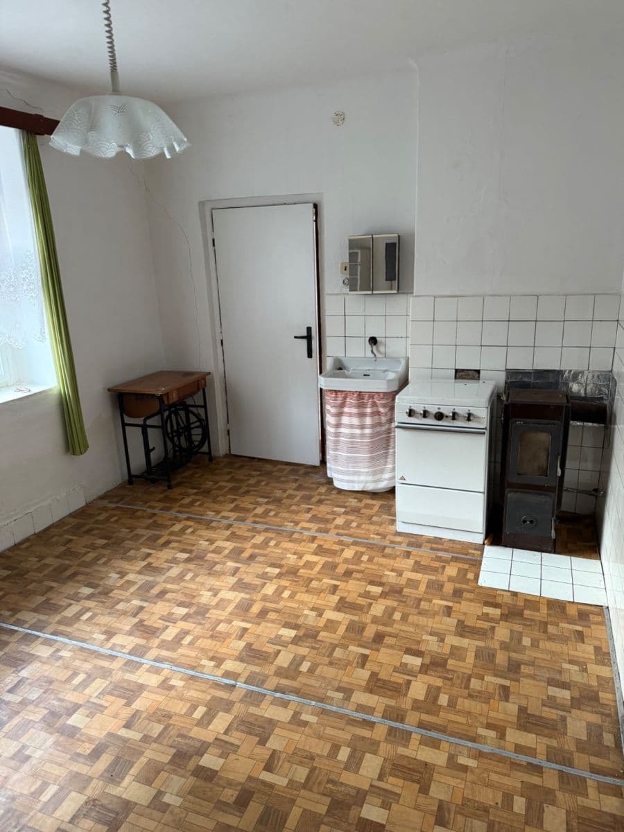 Predaj domu 82 m², pozemek 560 m², Václ. Šretra, Doksy, Středočeský kraj Predaj domu 82 m², pozemek 560 m², Václ. Šretra, Doksy, Středočeský kraj