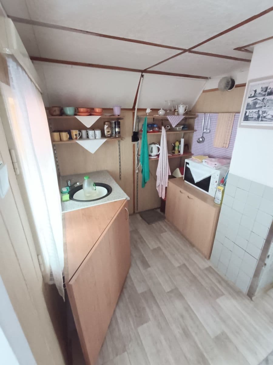 Predaj rekreačného objektu 31 m², pozemek 428 m², Kunčice pod Ondřejníkem, Moravskoslezský kraj Predaj rekreačného objektu 31 m², pozemek 428 m², Kunčice pod Ondřejníkem, Moravskoslezský kraj