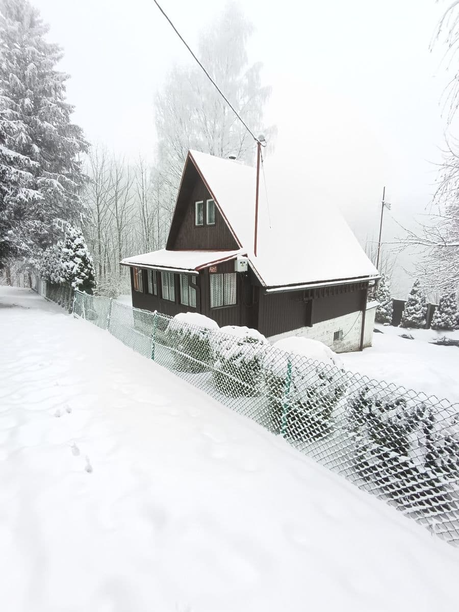 Predaj rekreačného objektu 31 m², pozemek 428 m², Kunčice pod Ondřejníkem, Moravskoslezský kraj Predaj rekreačného objektu 31 m², pozemek 428 m², Kunčice pod Ondřejníkem, Moravskoslezský kraj