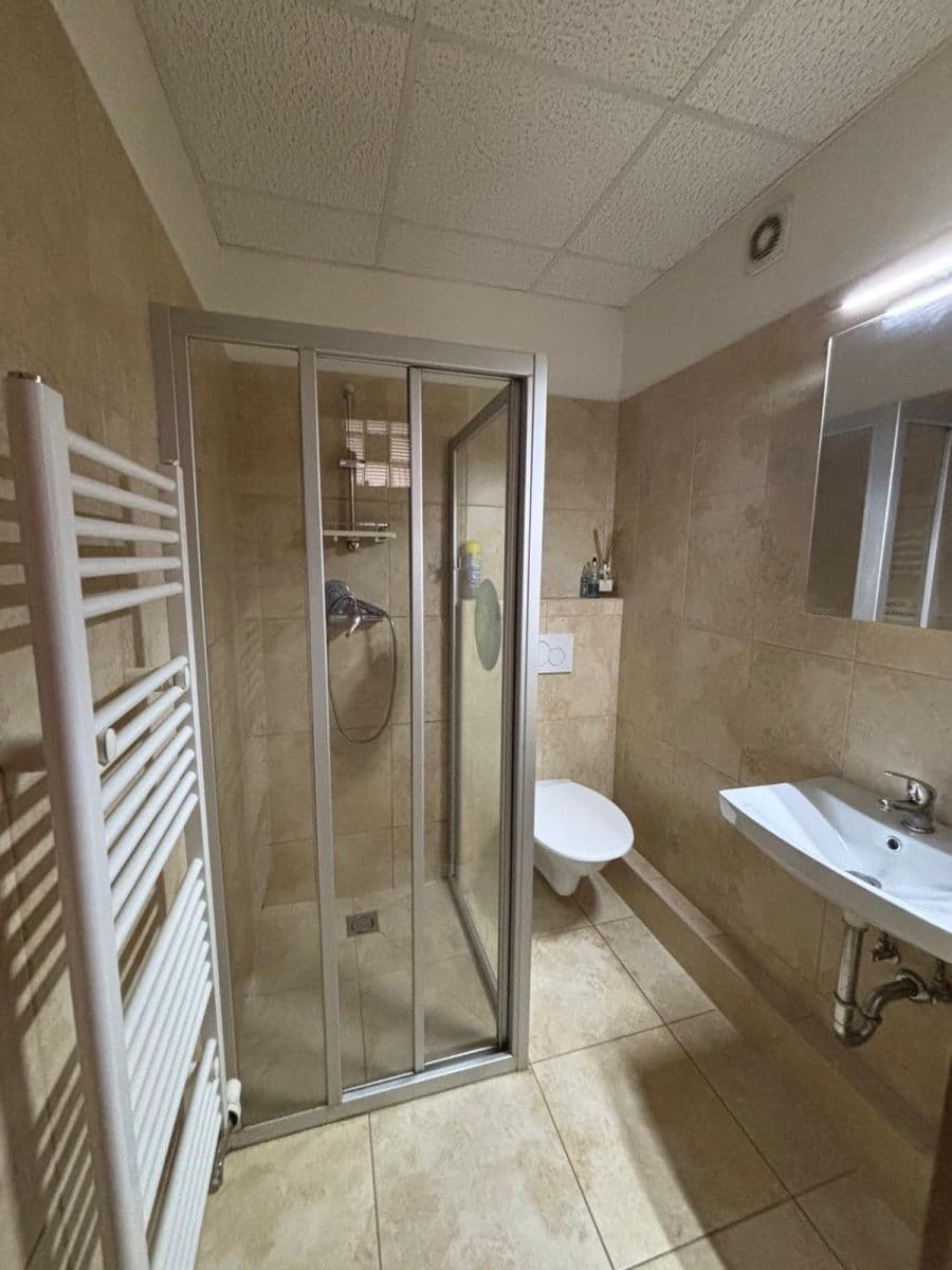 Prenájom bytu 2-izbový 44 m², Kolbenova, Praha, Praha Prenájom bytu 2-izbový 44 m², Kolbenova, Praha, Praha